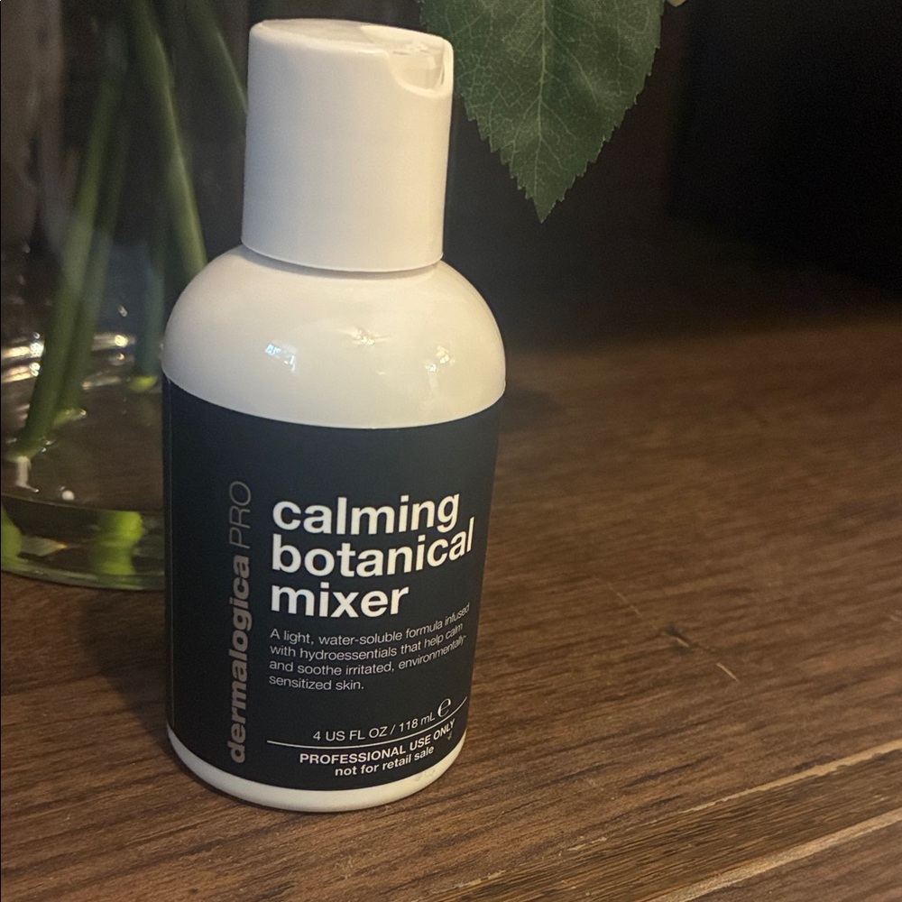 dermalogica Pro Calming Botanical Mixer — White & Dark Teal Bottle